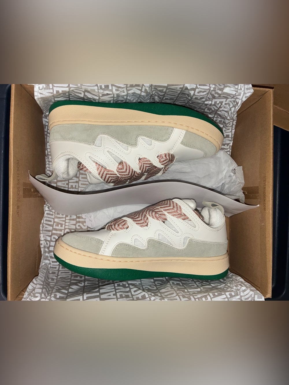 NEW Steve Madden Roaring Sneaker in White/Green For Women's Size 6